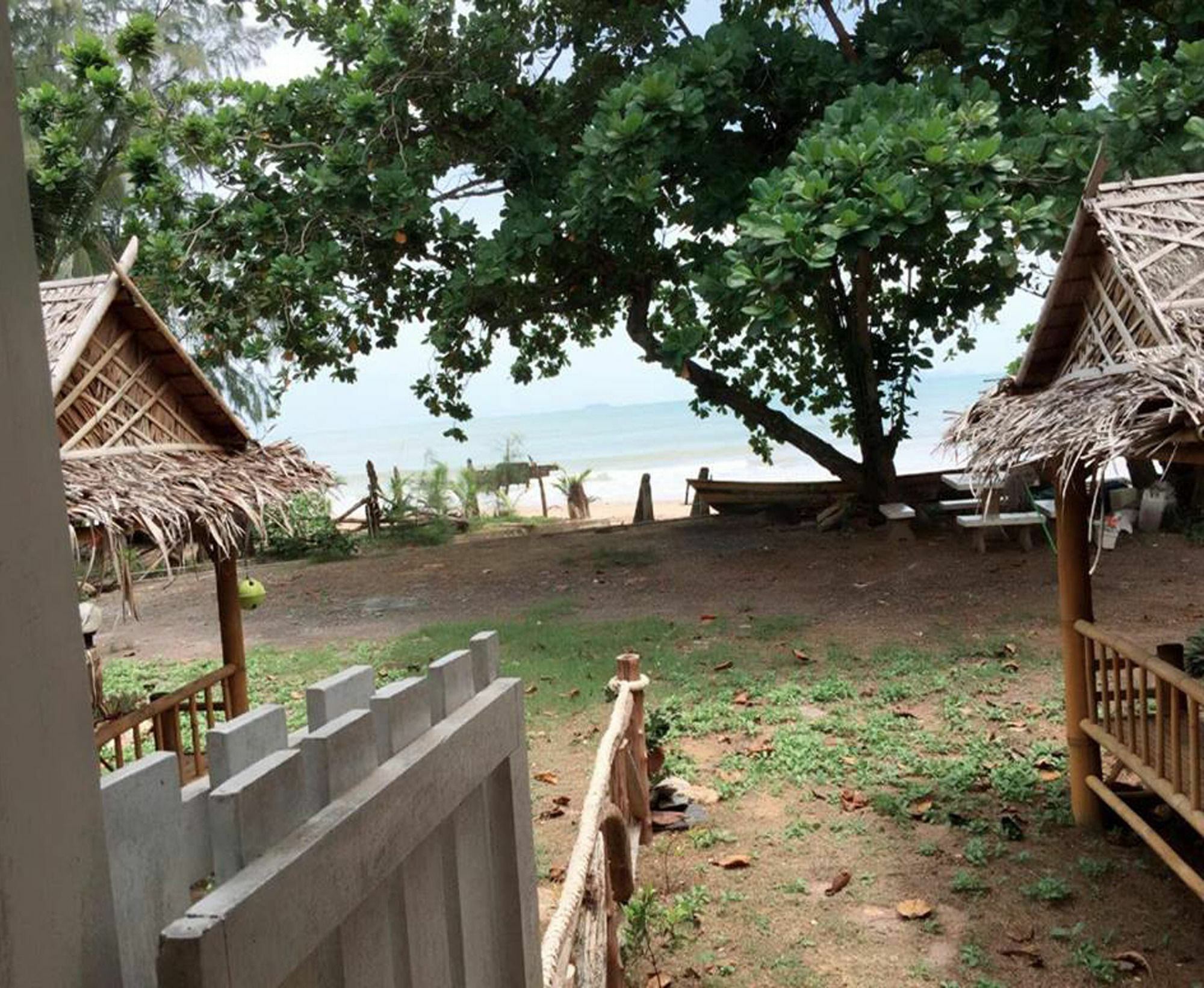 Rann Chalet Beach Side Koh Lanta Ngoại thất bức ảnh